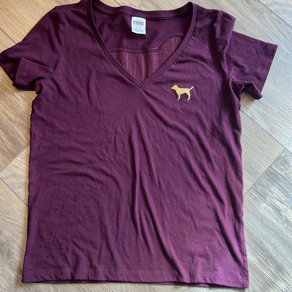 🎉 EUC VS PINK 🌟 BLING Perfect V Neck Shirt SEQUINS DOG Silver Gold Burgundy M - Picture 3 of 6